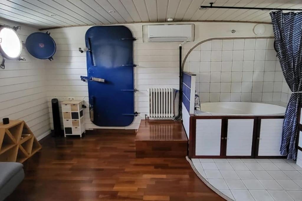 Appartement Dans Peniche Atypique Et Idyllique A Confluence Lyon Exteriör bild