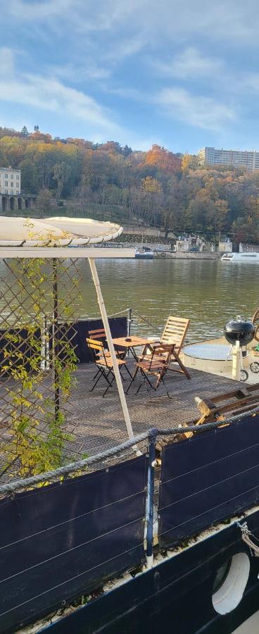 Appartement Dans Peniche Atypique Et Idyllique A Confluence Lyon Exteriör bild